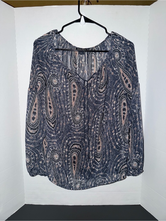 Lucky Brand Tops - Lucky Brand Paisley V-Neck Blouse in Navy and Blush